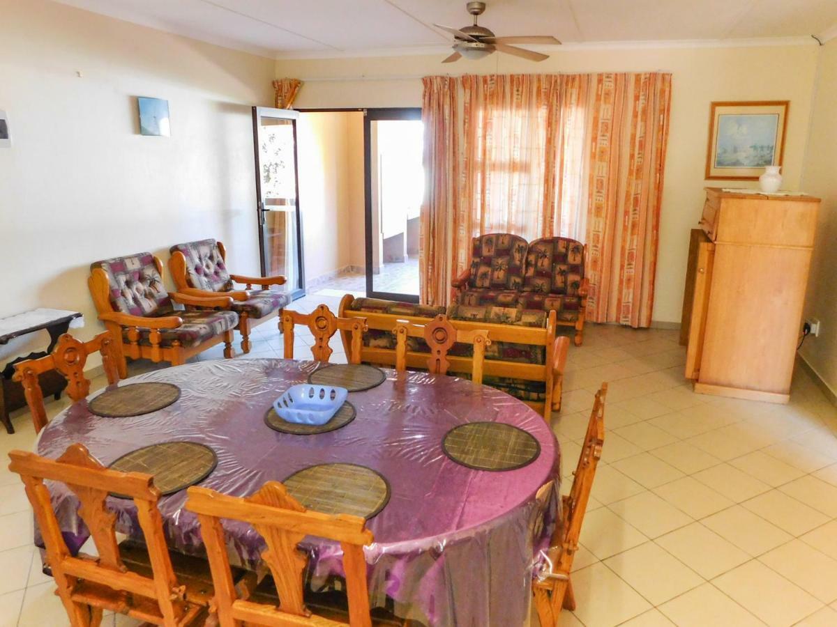 Mama Mia Cottages Oslo Beach Порт-Шепстон Экстерьер фото
