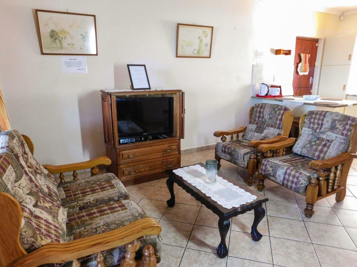 Mama Mia Cottages Oslo Beach Порт-Шепстон Экстерьер фото