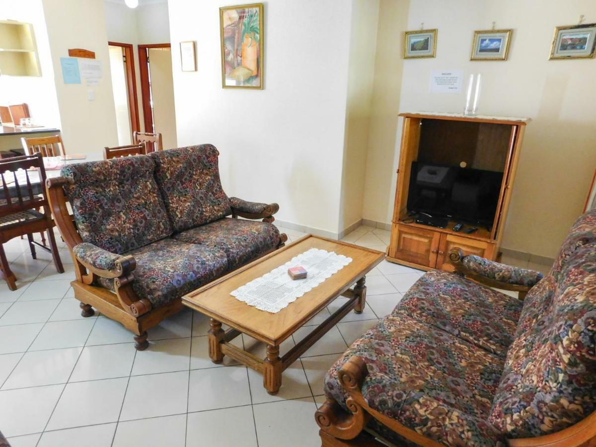 Mama Mia Cottages Oslo Beach Порт-Шепстон Экстерьер фото