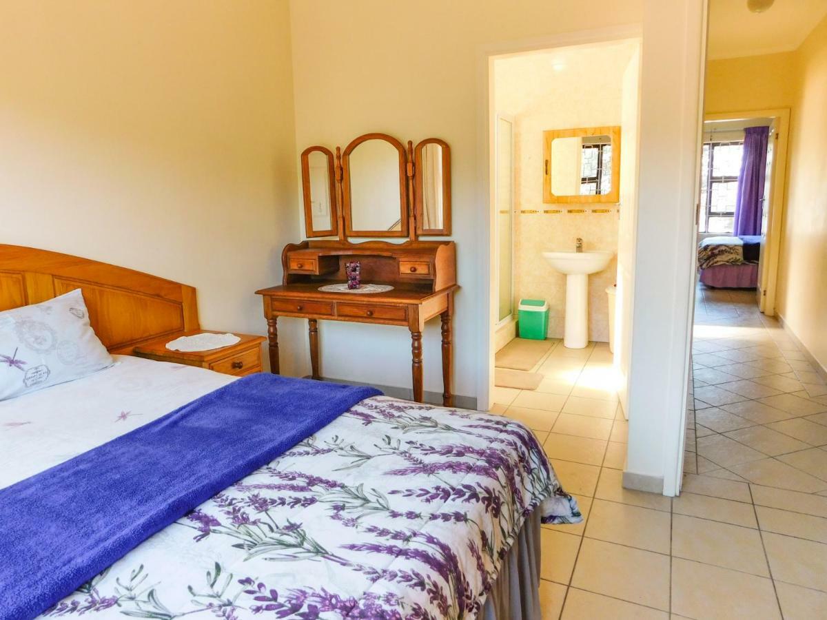 Mama Mia Cottages Oslo Beach Порт-Шепстон Экстерьер фото